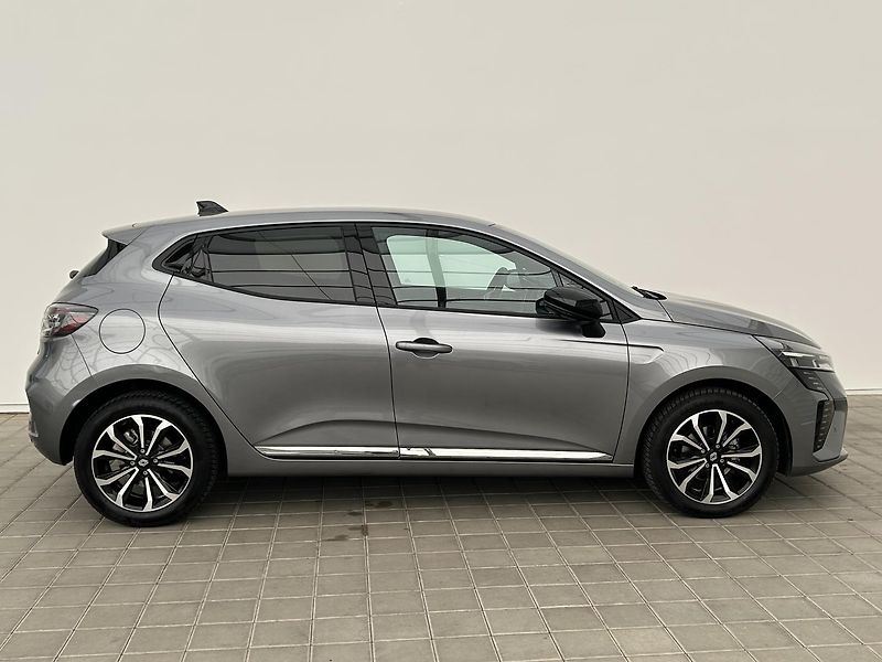 Renault Clio 1.0 TCe Techno - fotka 4 z 31