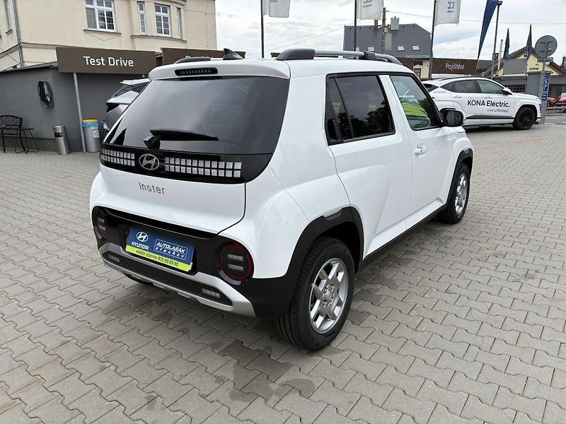 Hyundai Inster 4S POWER 49 kWh STYLE - fotka 3 z 27
