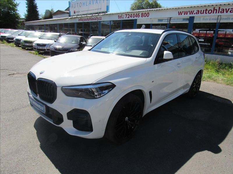 BMW X5 3,0 D xDrive30D M-Paket - fotka 1 z 34