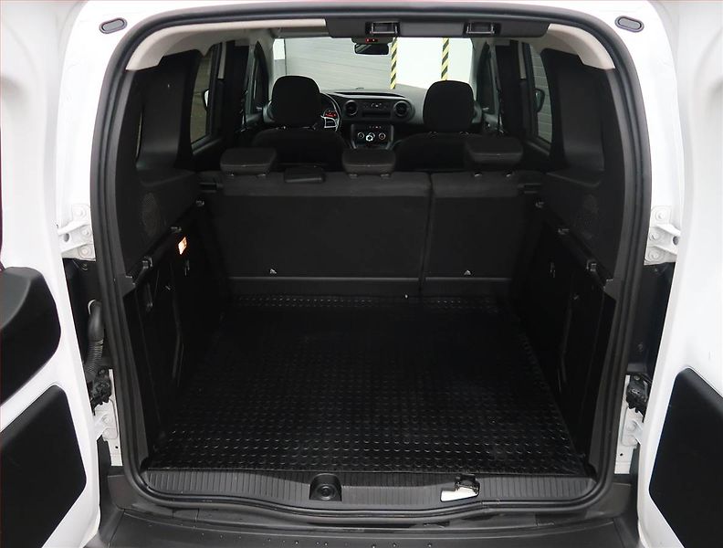 Mercedes-Benz Citan (2023) 110 CDI, 5Míst, ČR, 1Maj, DPH - fotka 13 z 20