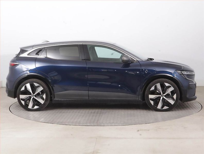 Renault Mégane (2023) E-Tech EV60 220, SoH 93% - fotka 6 z 18