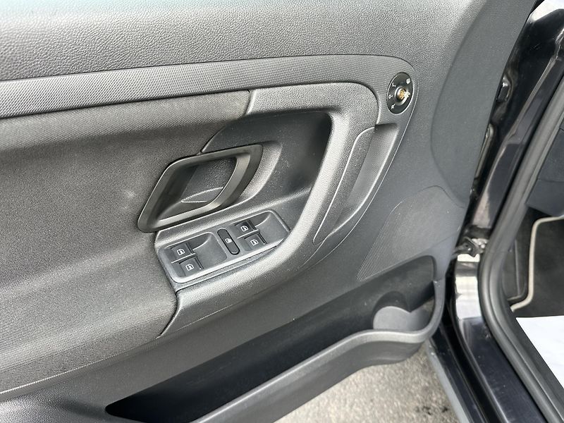 Škoda Roomster (2010) SCOUT 1.6TDI/77kW * 2.Maj. - fotka 5 z 27