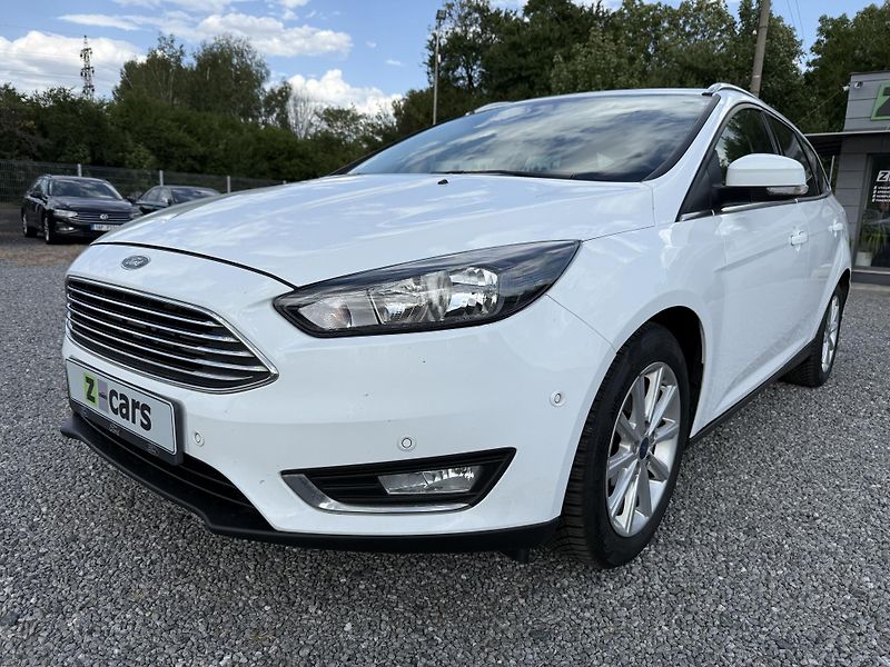 Ford Focus 1.5TDCi 88kW ČR - fotka 1 z 18
