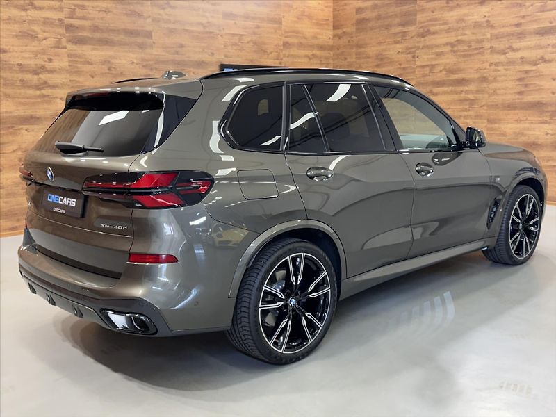 BMW X5 40d M-SPORT VZDUCH ZÁRUKA - fotka 4 z 37