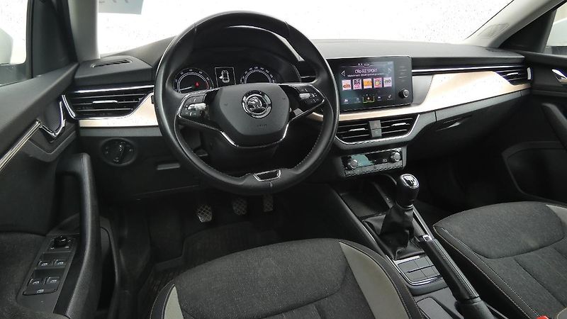 Škoda Scala 1.0 TSI Style - fotka 5 z 23