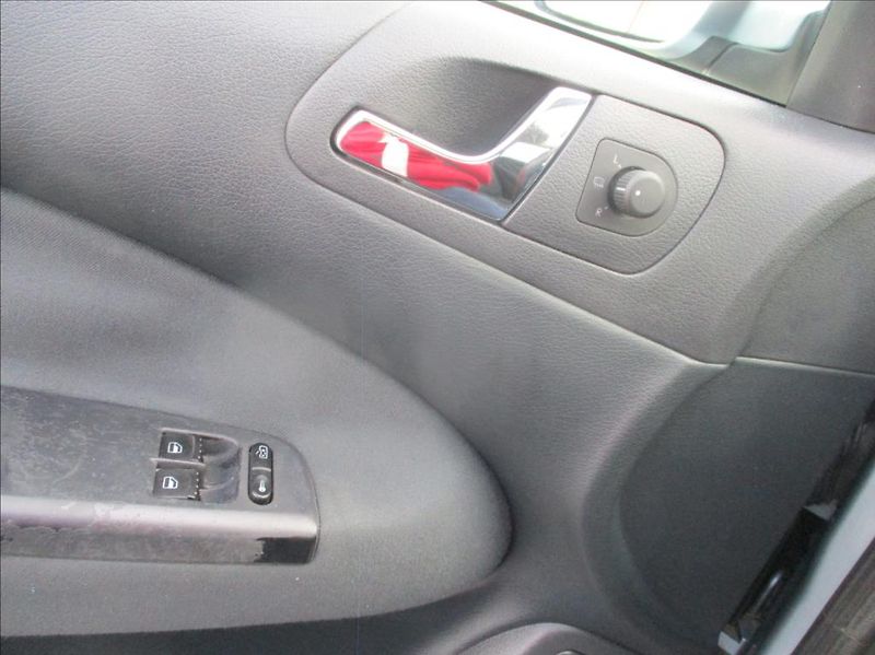 Škoda Octavia 1,6 i klima,serv.kniha,CZ - fotka 24 z 34