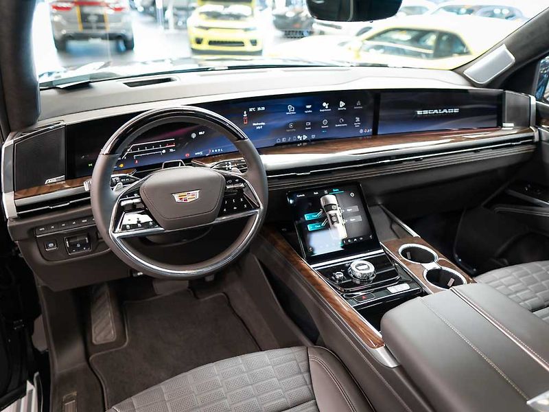 Cadillac Escalade (2026) 6.2 V8 Sport Platinum 2026 - fotka 22 z 46