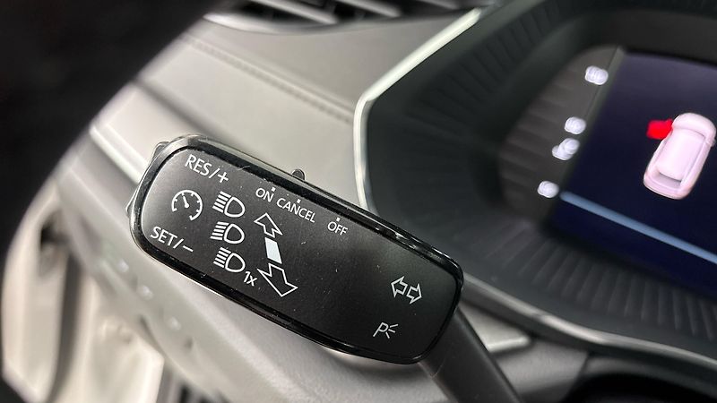 Škoda Octavia 2.0 TDI Ambition Combi - fotka 14 z 24