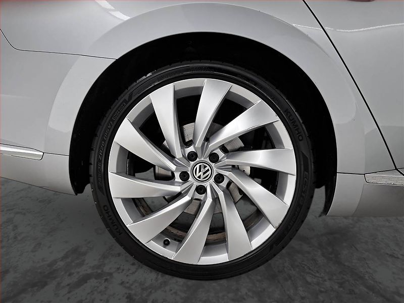 Volkswagen Arteon (2018) R-line 2.0 BiTDI 4Motion - fotka 15 z 20