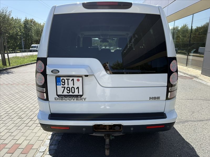 Land Rover Discovery 3,0 4 TDV6 HSE - fotka 6 z 23
