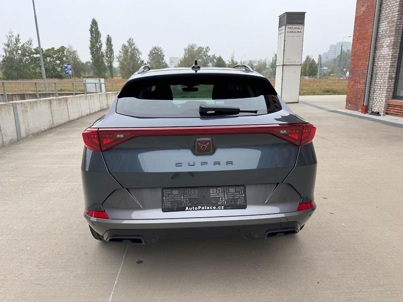 Cupra Formentor (2024) 1,5 TSI 150k DSG  - fotka 8 z 35