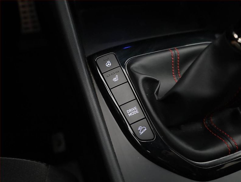 Hyundai Tucson (2022) N-Line 1.6 T-GDI - fotka 12 z 19