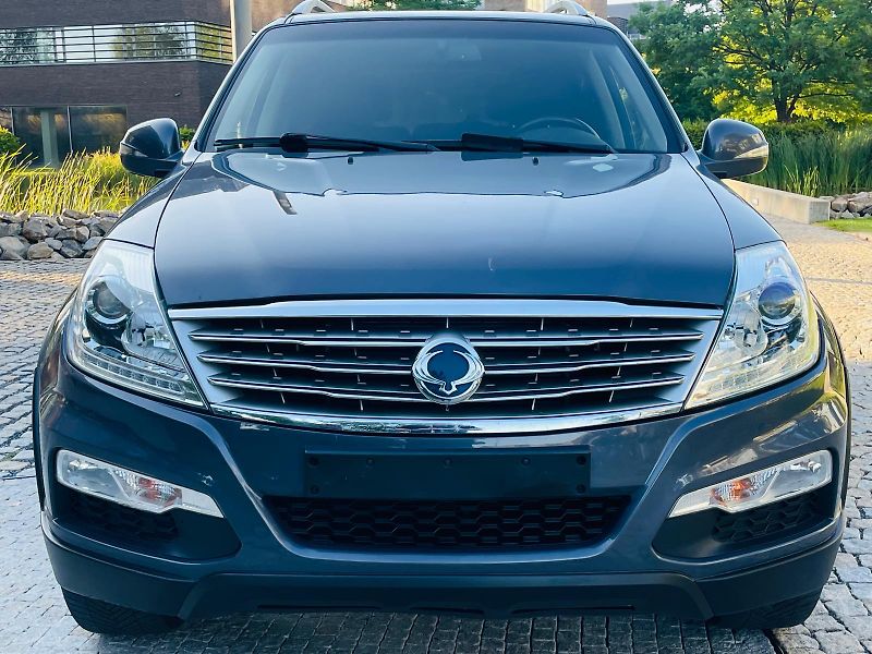SsangYong Rexton 2.2TD 4x4 AUTOMAT TAŽNÉ VÝHŘEV - fotka 6 z 43