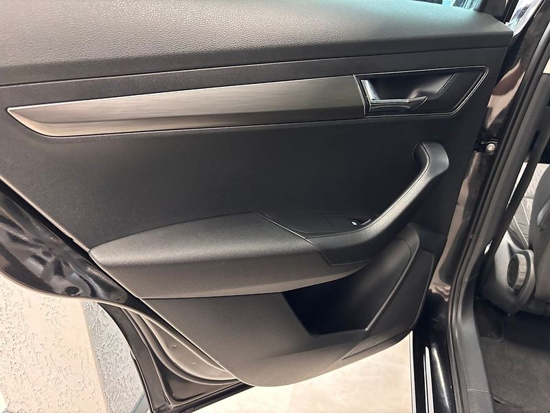 Škoda Karoq SPORTLINE 1.5 TSI 110kw - fotka 21 z 32