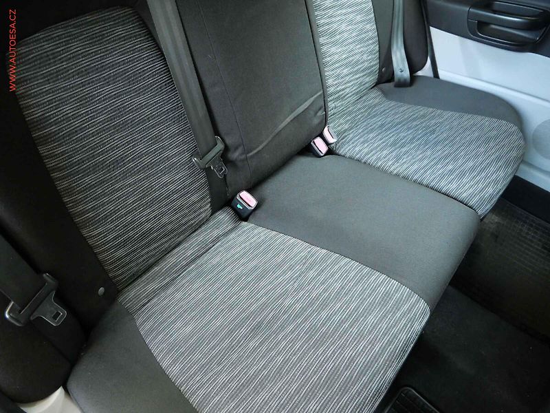 Kia Ceed (2007) 1.4i, ČR, Klima - fotka 12 z 19