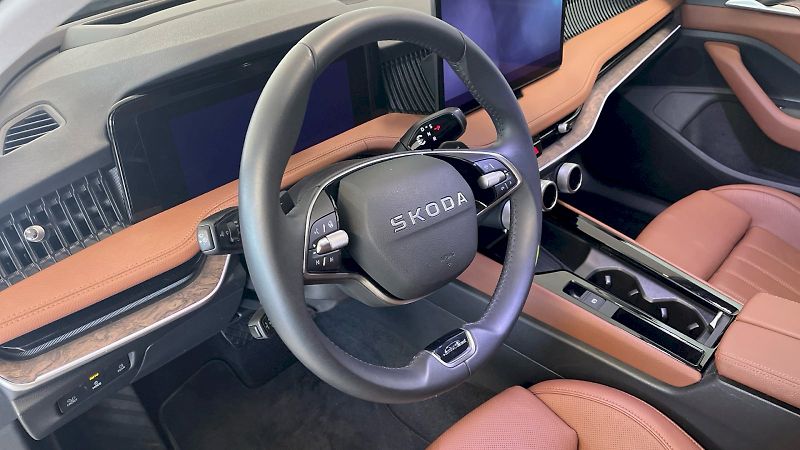 Škoda Superb (2025) Laurin&Klement 2.0TSI 195kW DS - fotka 28 z 36