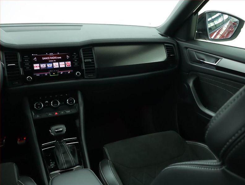 Škoda Kodiaq (2023) Sportline 1.5 TSI - fotka 8 z 18