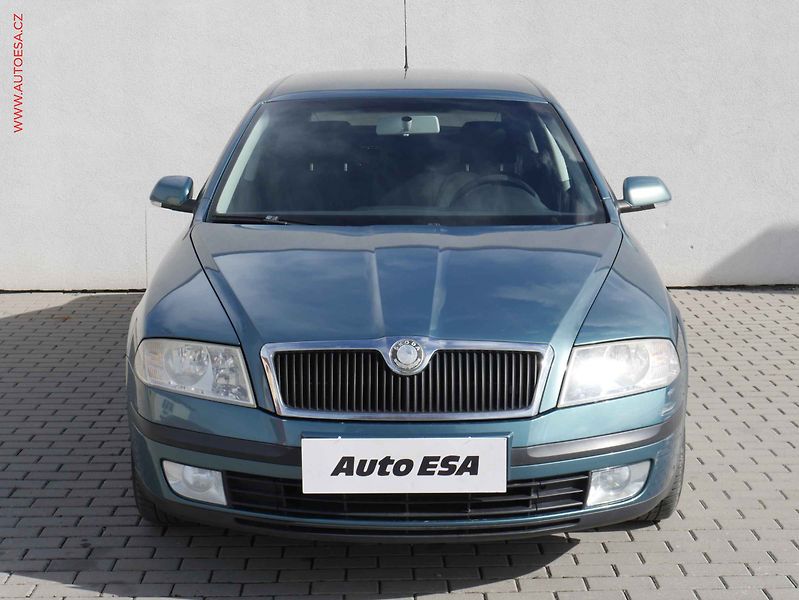 Škoda Octavia (2007) 1.9TDi, ČR, Elegance, TZ - fotka 2 z 16