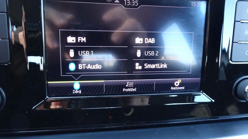 Škoda Scala 1.5TSI Ambition - fotka 15 z 18