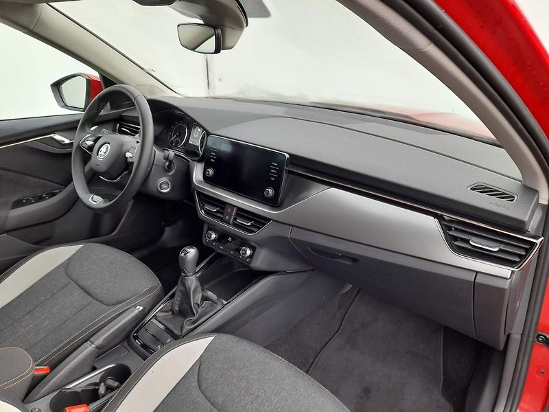 Škoda Kamiq STYLE 1.0 TSi 81KW 6MP - fotka 15 z 20