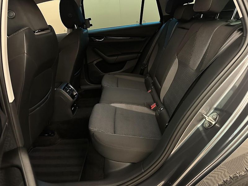Škoda Octavia (2023) SW 1.0 TSI Clever DSG 81 kW - fotka 9 z 22