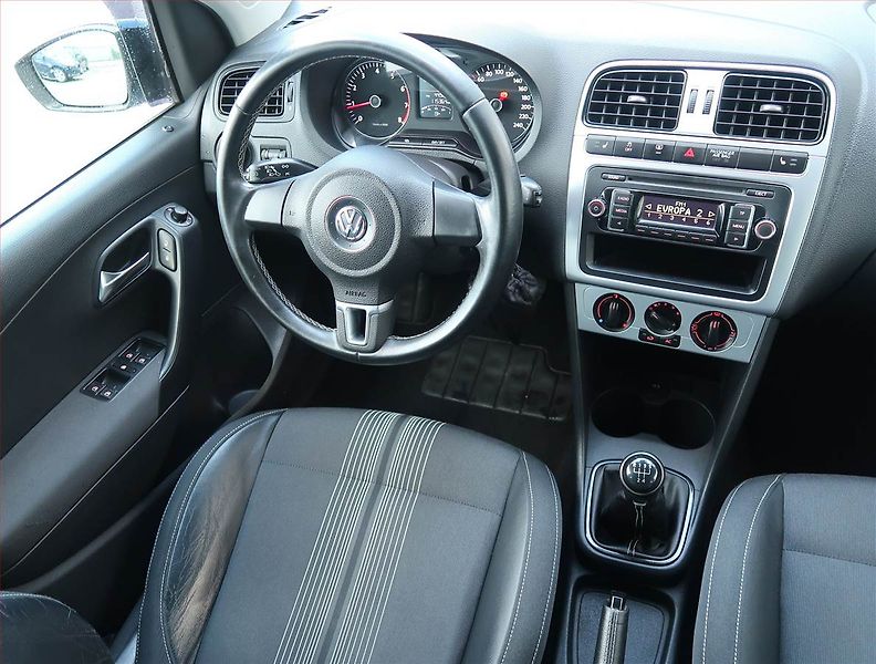 Volkswagen Polo (2012) 1.2 12V, Tempomat - fotka 7 z 13