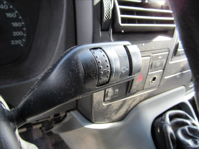 Ford Transit 2,2 TDCi Skříň 1.majitel - fotka 15 z 22