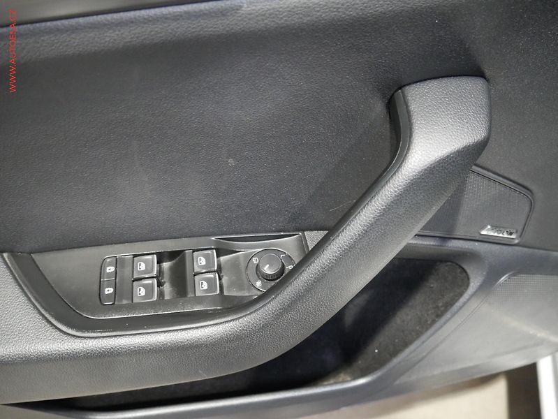 Škoda Superb (2018) 2.0TDi 4x4, ČR, Style, DSG - fotka 11 z 23