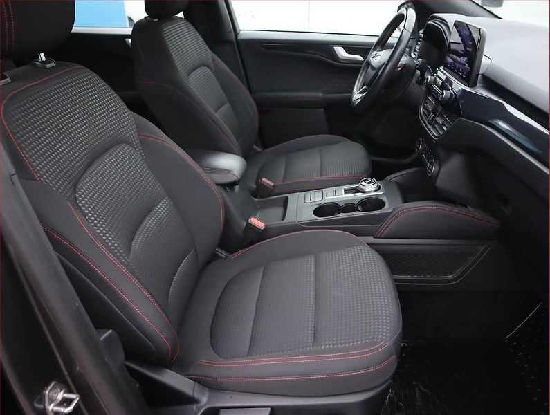Ford Kuga (2021) ST-Line 1.5 EcoBlue, Automat - fotka 9 z 22