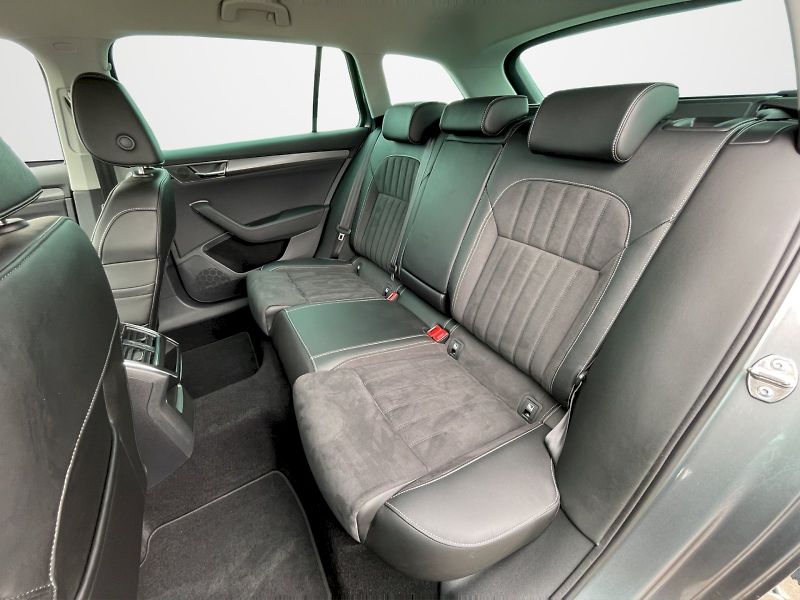 Škoda Superb (2024) 2.0 TDI 110kW DSG Style Plus c - fotka 25 z 35