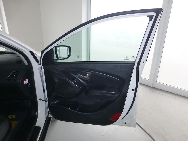 Hyundai ix35 (2015) 2,0I-122KW*VYHŘ.S*KAMER*PANORA - fotka 21 z 28