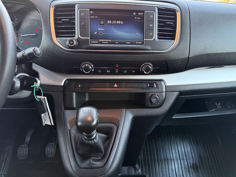 Toyota ProAce Verso 2.0D- 4D 150 ČR - fotka 12 z 19