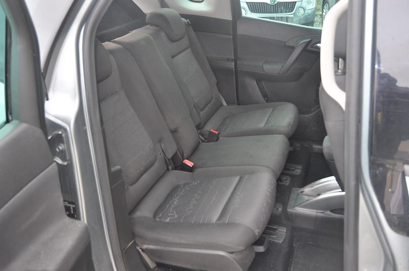 Opel Meriva 1.4i 16V 74kW - fotka 7 z 14