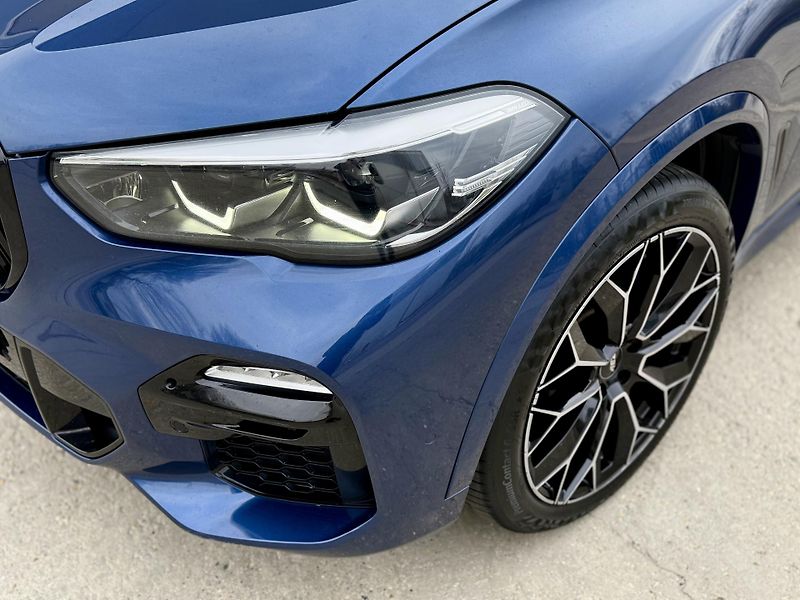 BMW X5 (2019) BMW X5 30d xDrive - fotka 2 z 24
