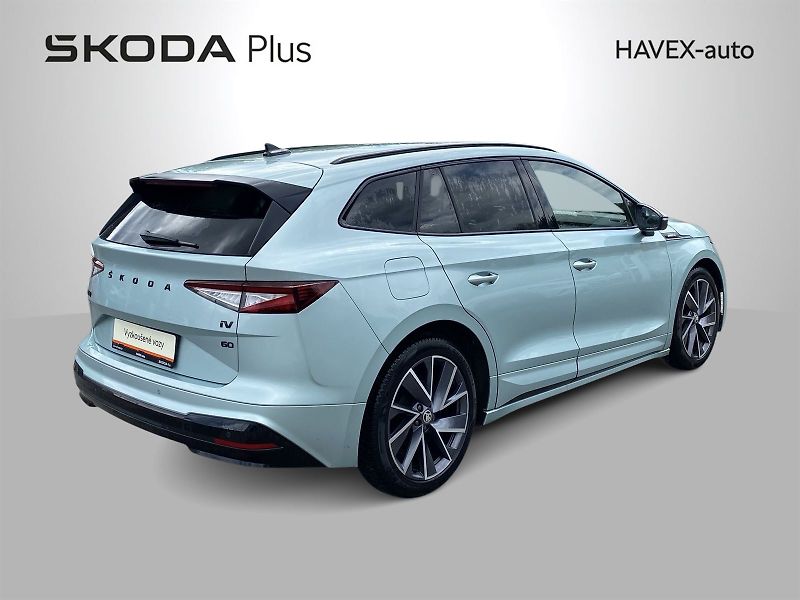 Škoda Enyaq (2022) iV 60 Sportline - fotka 2 z 38