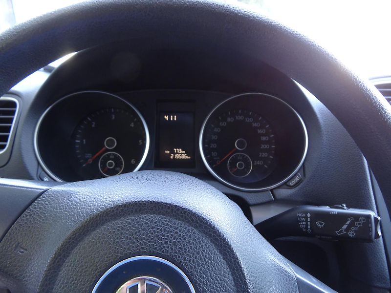 Volkswagen Golf K.1.6TDi Klima,Navi,Plná nádrž - fotka 13 z 16