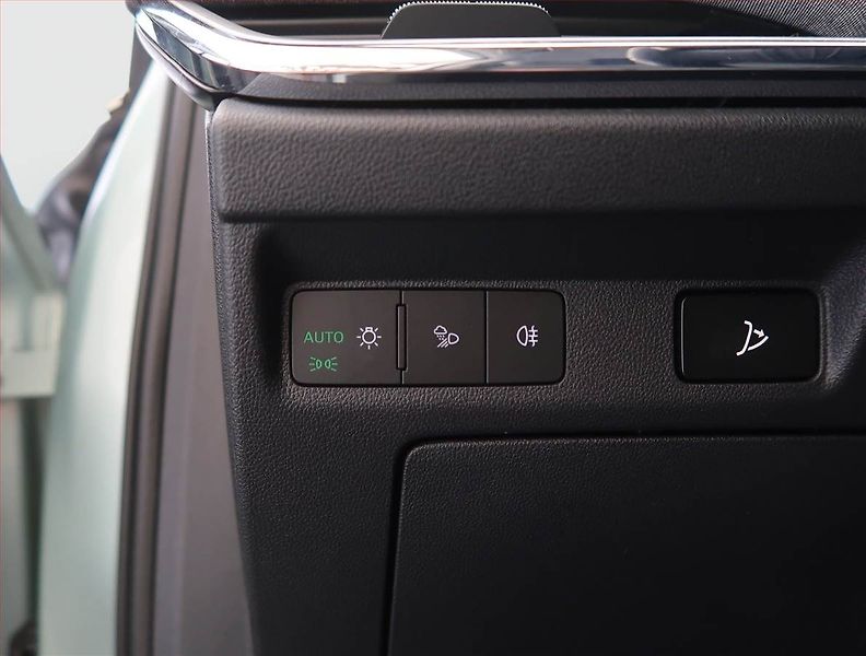 Škoda Enyaq (2023) iV 80x (82 kWh), SoH 90% - fotka 27 z 30