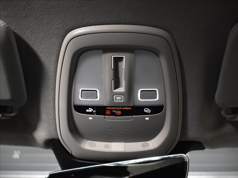 Volvo XC90 (2026) 2,0 B5  Ultra Bright - fotka 36 z 46