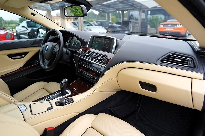 BMW Řada 6 650i xDrive Gran Coupé/Mpaket - fotka 27 z 50