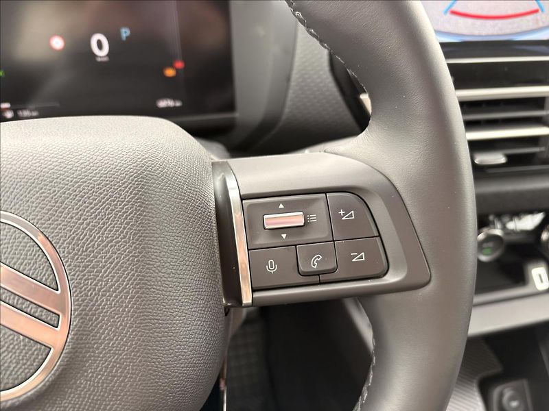 Citroën C4 1,2 MAX Petrol 130k Automatic - fotka 27 z 33