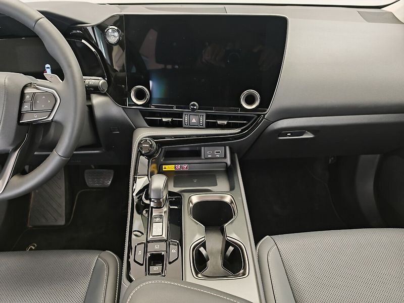 Lexus NX 350h 350h PRESTIGE PLUS TECH - fotka 16 z 45