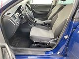 Škoda Rapid (2013) 1.6 TDi, Ambition, TZ, +kola - náhled 9