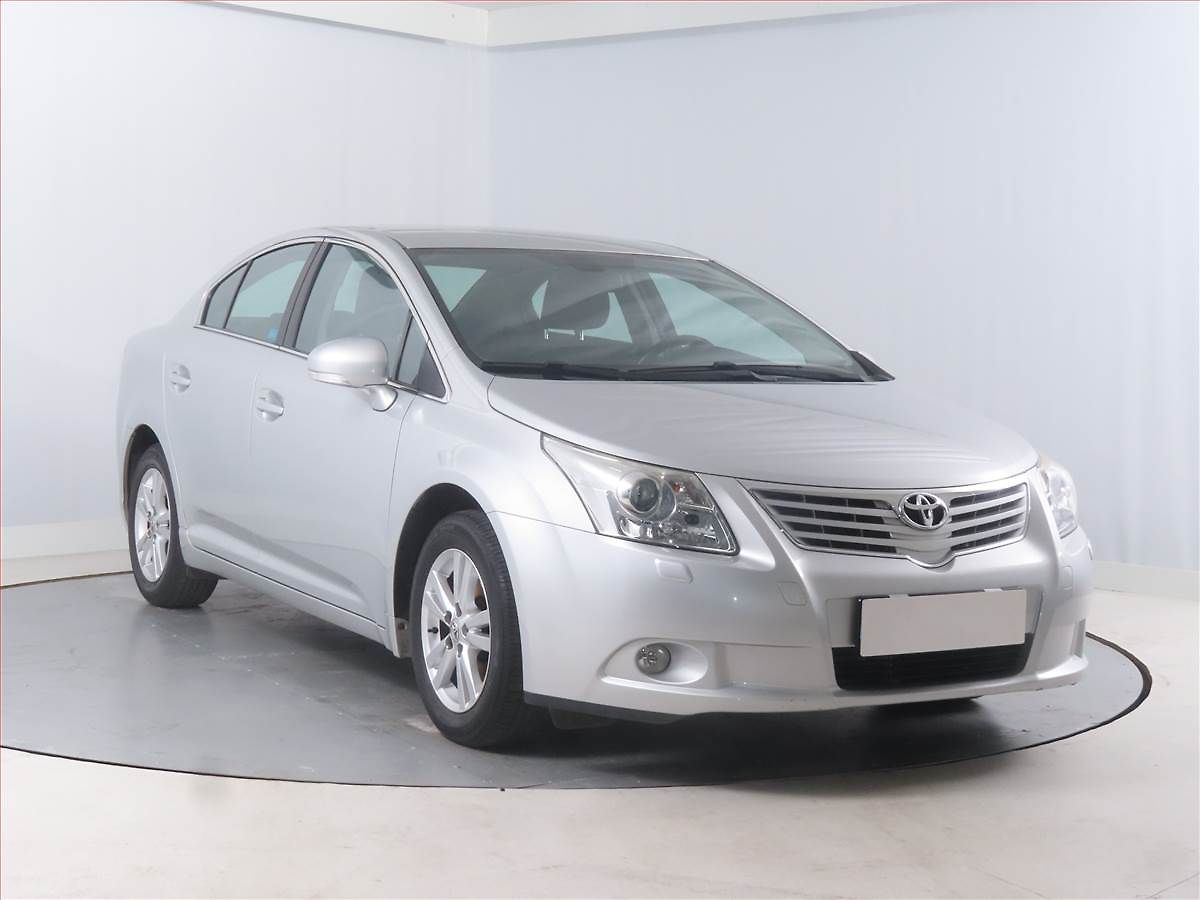 Toyota Avensis 1.8 Valvematic, ČR,1.maj