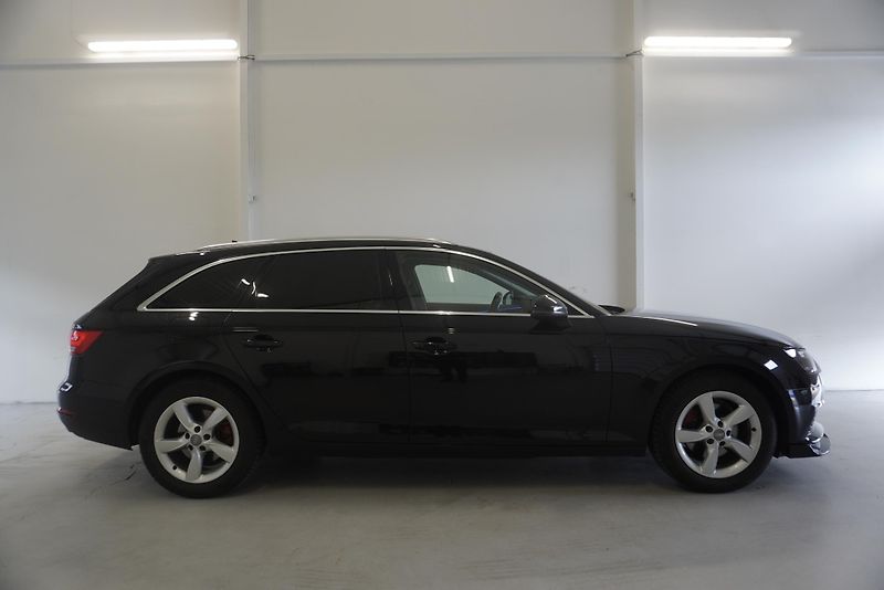 Audi A4 2.0TFSi 140 kW - fotka 6 z 31