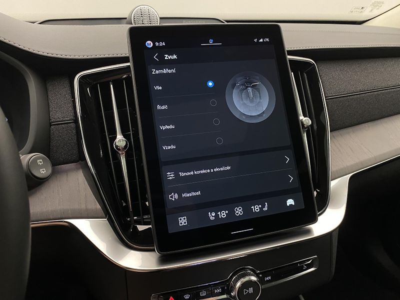 Volvo XC90 (2026) T8 AWD Plug-in DARK ULTRA - fotka 62 z 76