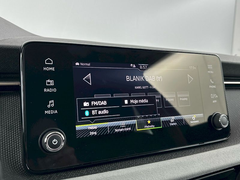 Škoda Kamiq (2025) 1.0TSI 85kW Top Selection - fotka 16 z 31