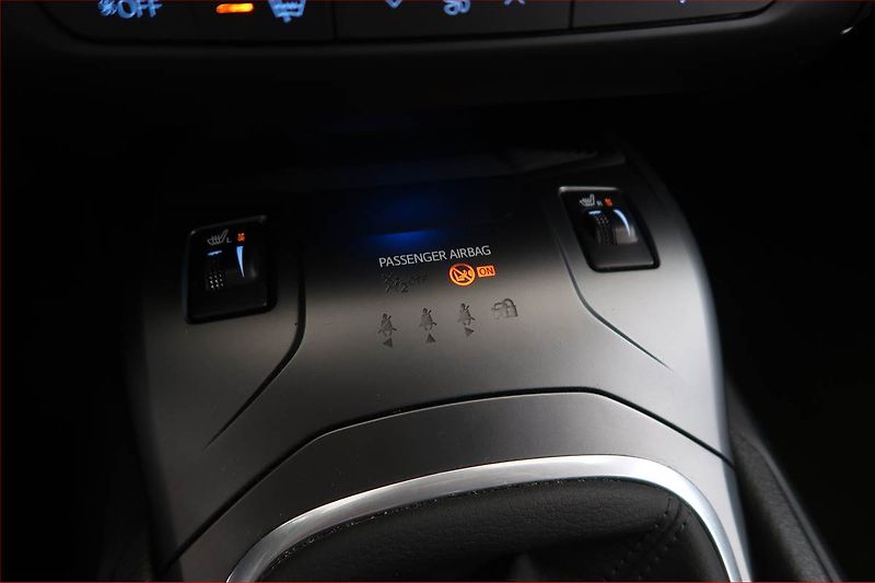 Toyota Avensis (2015) 2.0 D-4D, Serv.kniha, Tempomat - fotka 18 z 18