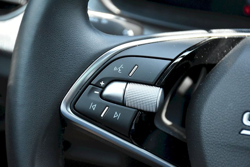 Škoda Kamiq (2025) Selection 1.0 TSI 85 kW - fotka 21 z 27