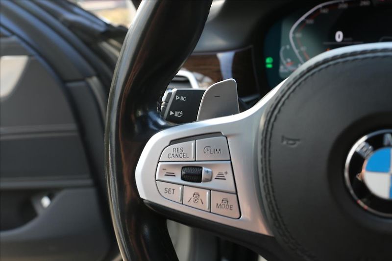 BMW Řada 7 3,0 750LD XDRIVE, ČR, DPH - fotka 36 z 74
