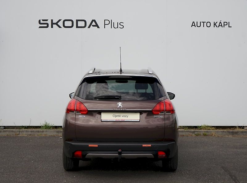Peugeot 2008 (2015) BlueHDI Allure - tažné - fotka 4 z 21